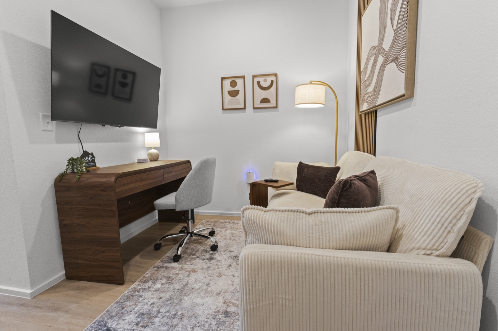 Modern Studio | Coffee Bar | Walkable — interior photo 6